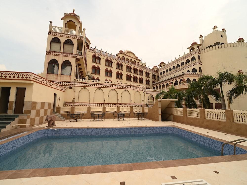 Hotel Fort Chandragupt ジャイプール エクステリア 写真