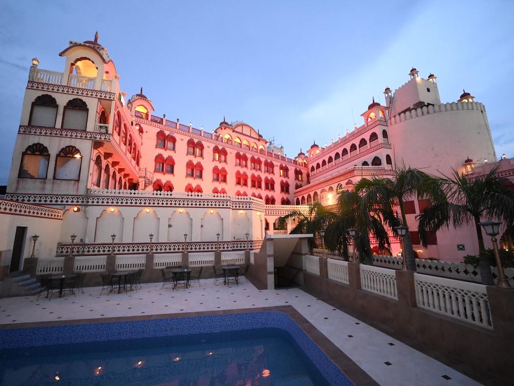 Hotel Fort Chandragupt ジャイプール エクステリア 写真