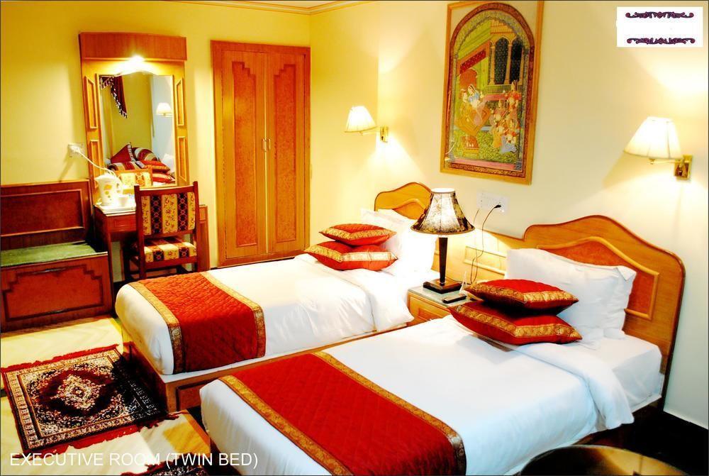 Hotel Fort Chandragupt ジャイプール エクステリア 写真
